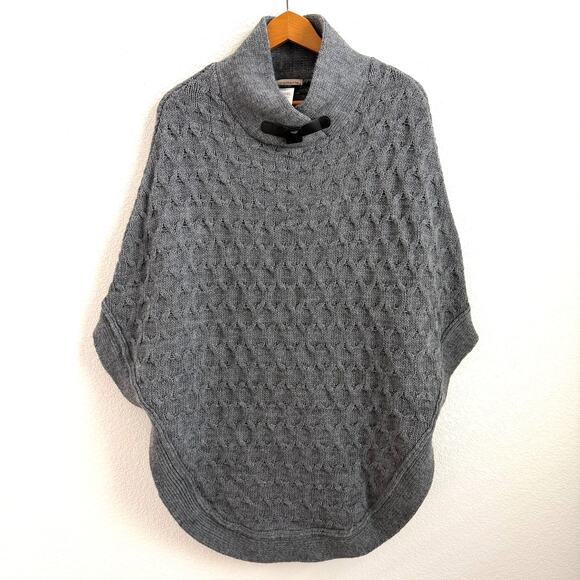 NWT Chiaramente Wool Blend High Neck Shawl Poncho Gray Textured Knit Made Italy - Picture 11 of 12